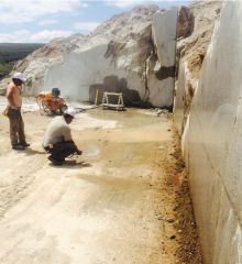 kebirli zümrüt granit ocağı